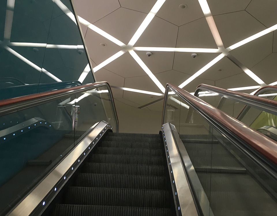 Meraviglie sotterranee: le stazioni della metropolitana di Napoli